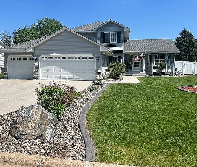 Image of 3879 Shannon Dr