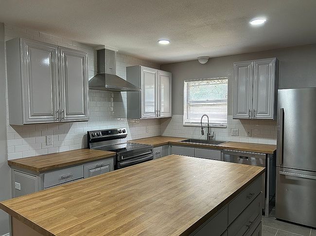 Photo of 4400 Buffalo Ln, Joshua, TX