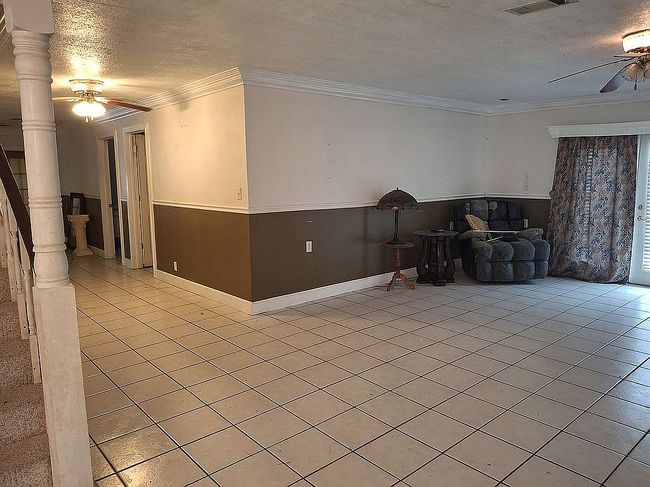 Image of 303 Maple St