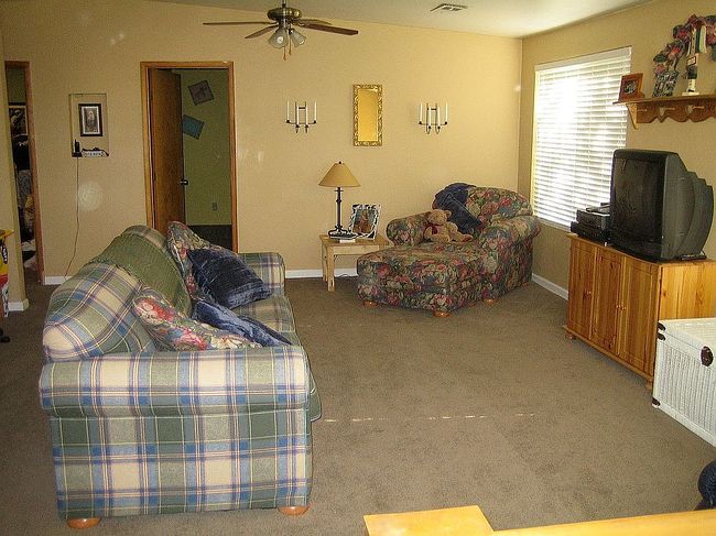 Image of 1525 Carville Dr