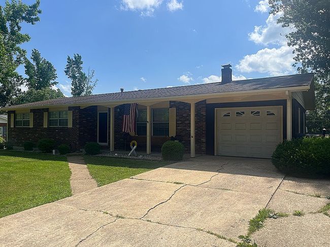 Photo of 112 Fairlane Dr, Ironton, MO