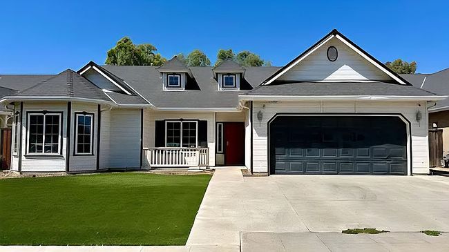 Image of 7044 W San Madele Ave