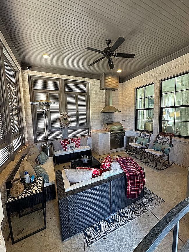 Image of 105 Farm View Dr #109
