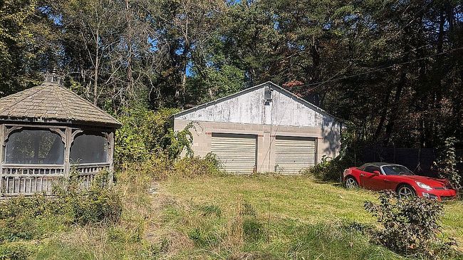 Image of 1154 Thompson Ave