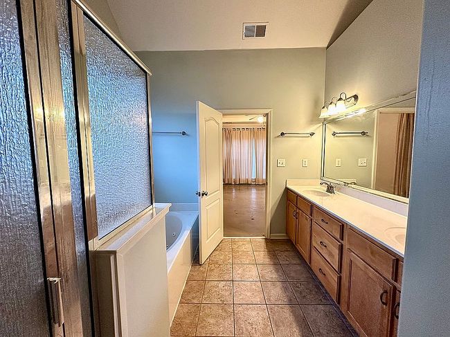 Image of 9 Deer Creek Dr