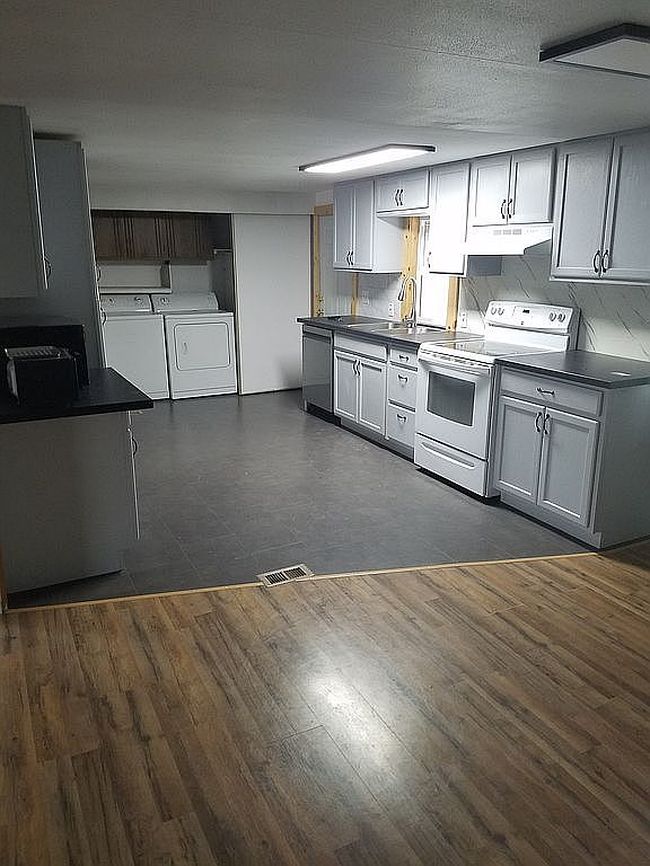 Image of 7015 Road P Se