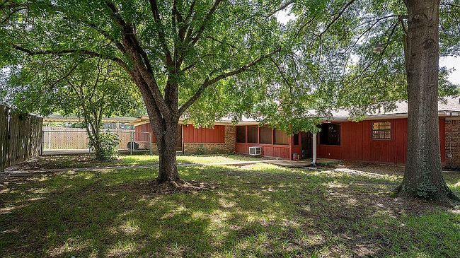 Photo of 4104 Magnolia St, Texarkana, TX