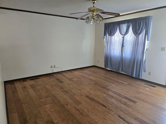 Photo of 1944 Dalehaven Dr, Evansville, IN