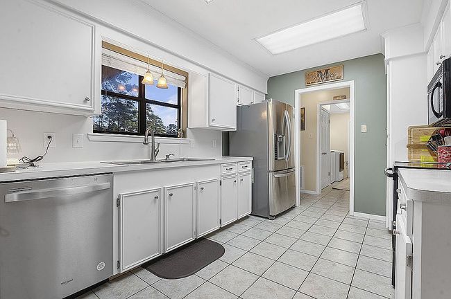 Image of 426 Broadmoor Dr