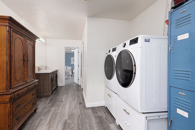 Photo of 295 S State St, Ferron, UT