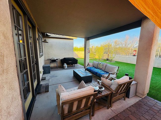 Image of 403 W Calle La Bolita