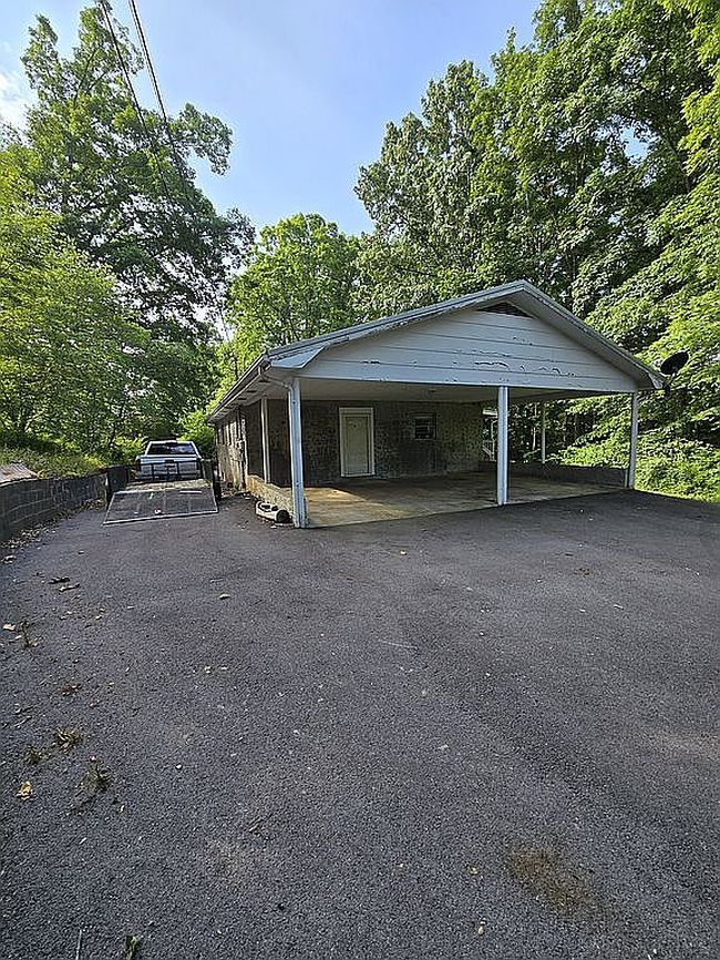 Photo of 1360 Lower English Creek Rd