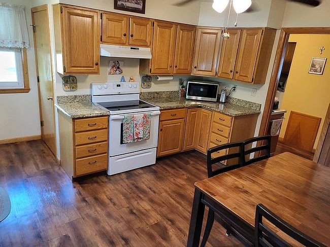 Photo of 480 Grant St, Tecumseh, NE