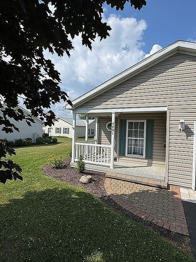 Photo of 7401 Wildflower Way, Bath, NY