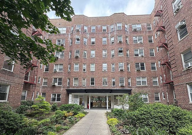 Photo of 920 E 17th St #58, Brooklyn, NY
