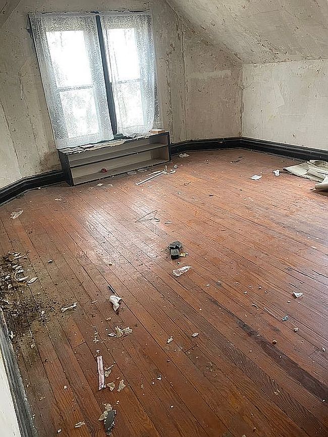 Image of 606 Maple Rd