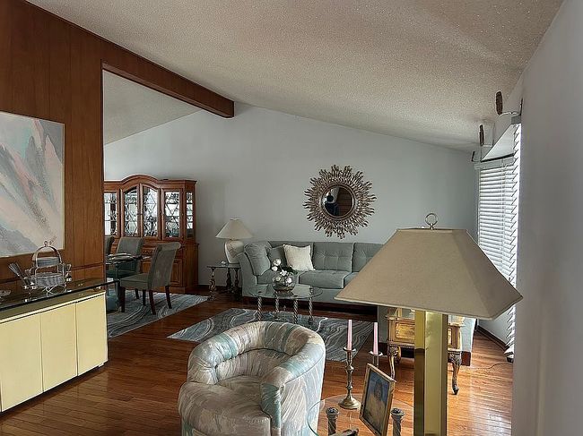 Photo of 217 Surrey Run, Amherst, NY