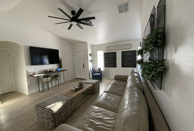 Additional photo 1 of property located at 16620 N 19th Pl