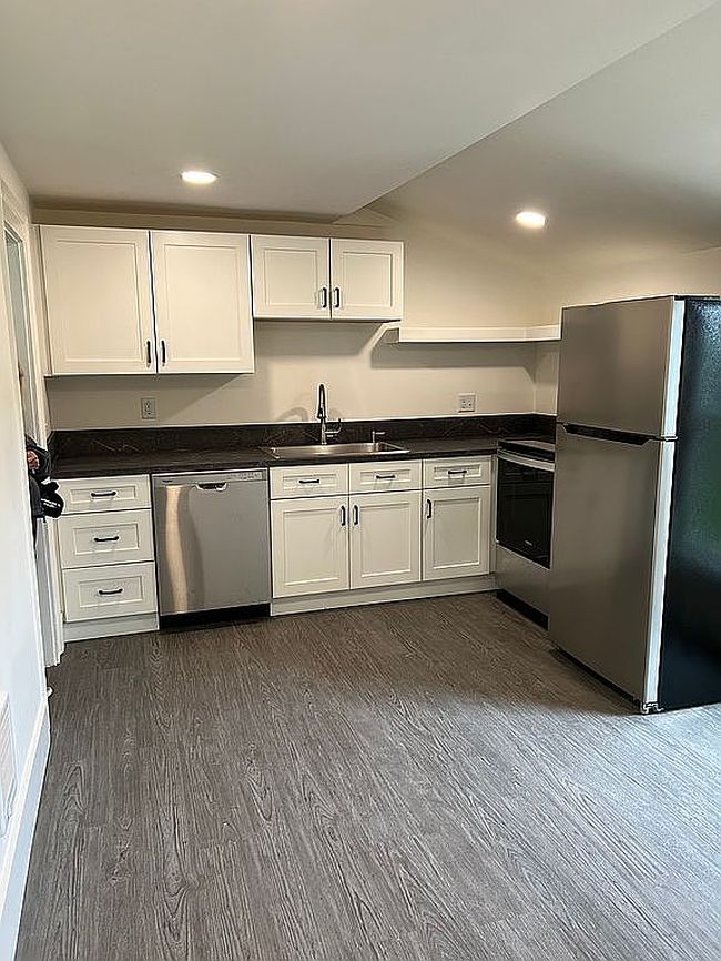 Image of 1410 Mckinley Ave