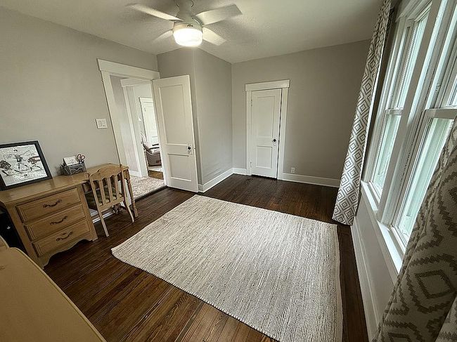 Image of 366 W Compromise St
