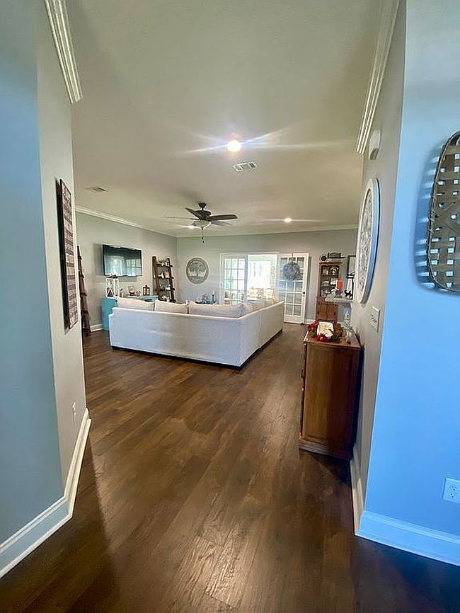 Image of 6718 Mamies Dr