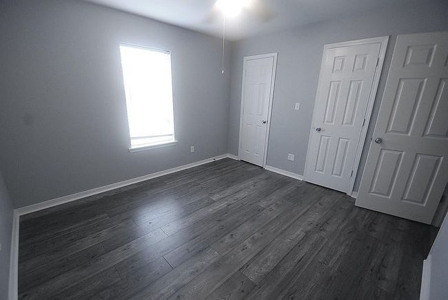 Image of 6 Black Oak Dr