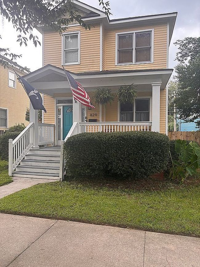 Photo of 829 E Duffy St