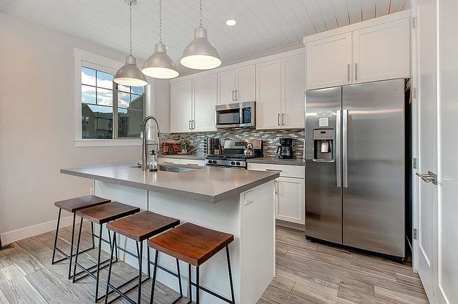 Additional photo 2 of property located at 1045 W Wasatch Spring Rd