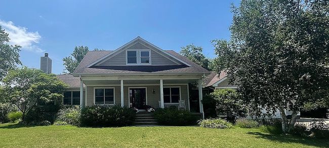 Photo of 118 S Harrison St, New Buffalo, MI