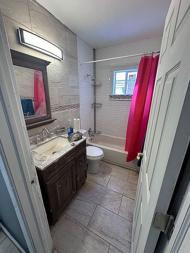 Photo of 14228 Wisconsin St, Detroit, MI