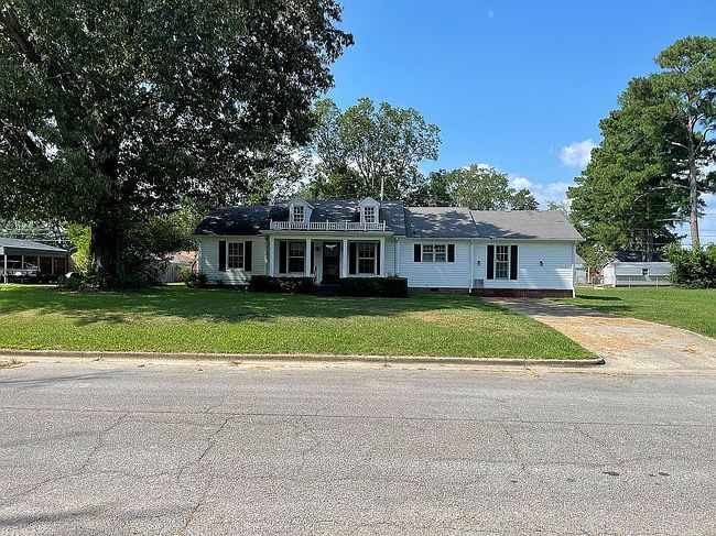 Photo of 1110 Sandra St Sw