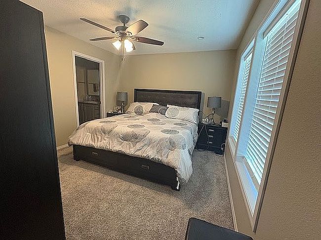 Photo of 9602 Bishop Dr #64, West Des Moines, IA