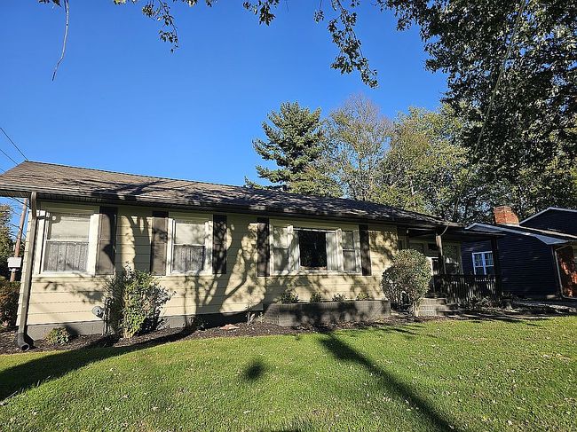 Image of 1300 Grapevine Rd
