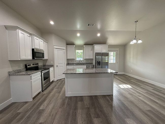Photo of 189 Kats Ave, Durant, OK