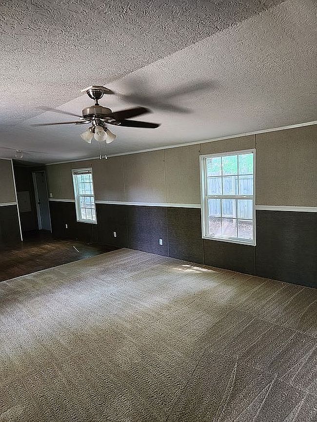 Additional photo 3 of property located at 218 Cridland Dr