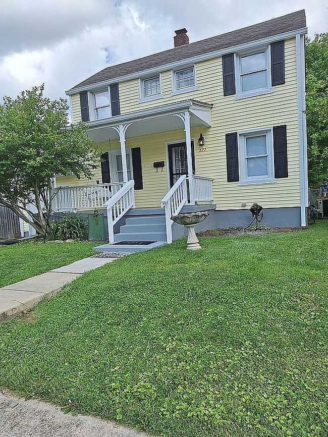 221 Poplar Dr, Elizabethtown, KY