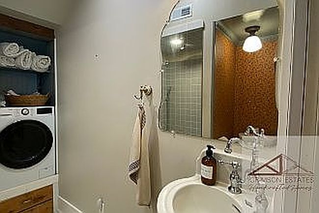 Photo of 307 W 1st St, Wayne, NE