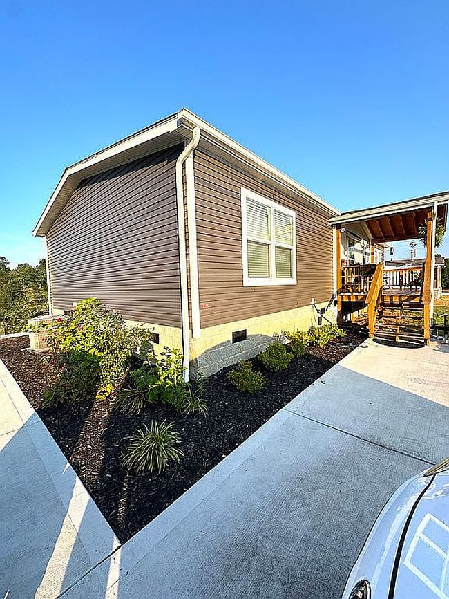 Photo of 125 Evelyn Jean Dr, Clinton, TN