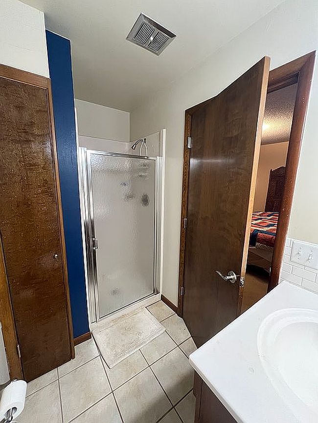 Image of 701 S Le Fevre Ave
