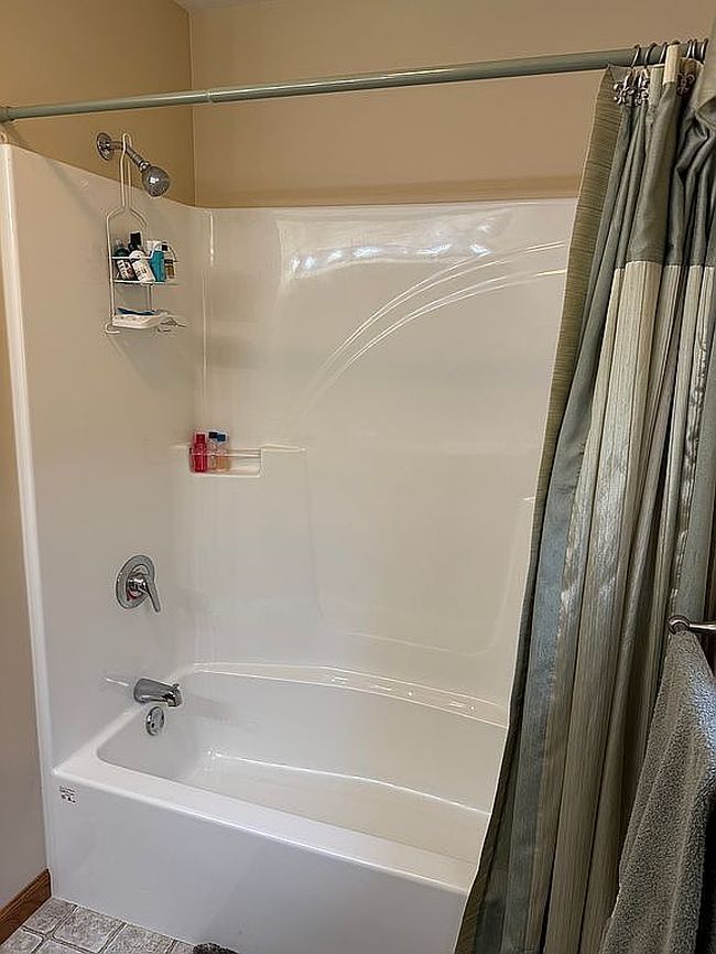 Photo of 1120 Champaign Dr #Drw4-P24, Van Wert, OH