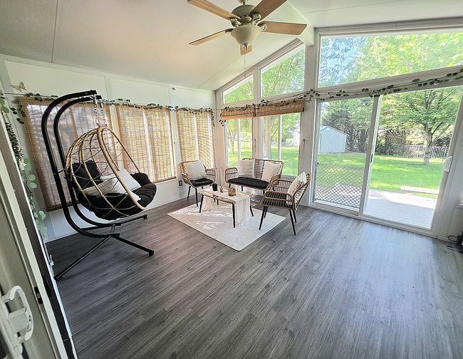 Image of 233 Stony Point Ave