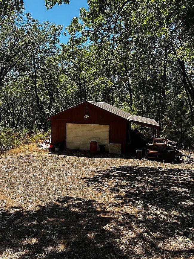 Photo of 4940 Papya Rd, Forest Ranch, CA