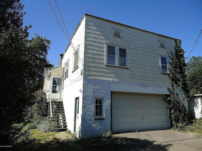 Photo of 90 Ridge St, Shavertown, PA