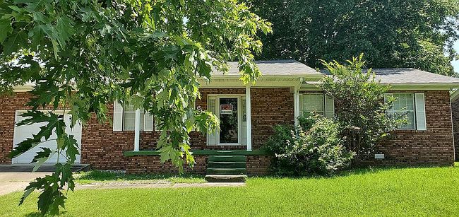 Photo of 616 Carolyn Dr, Poplar Bluff, MO