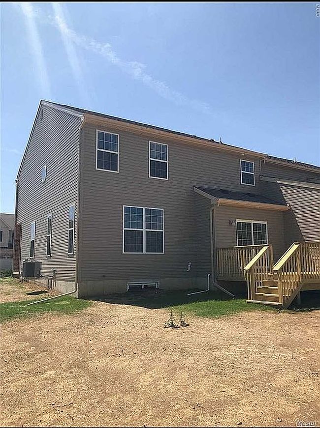 Photo of 4486 Cottonwood Dr, Nazareth, PA