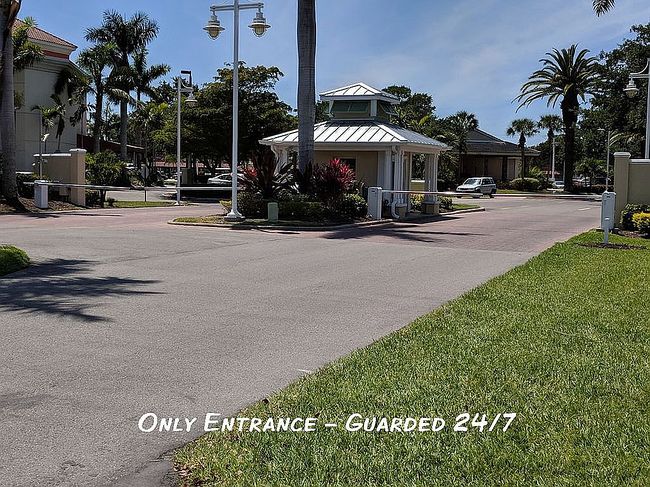 Photo of 33 Hanna Ct, Fort Myers, FL