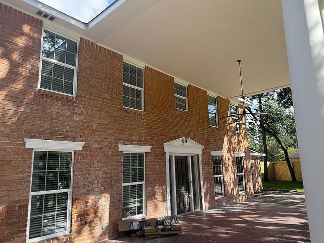 Photo of 8215 Twining Oaks Ln, Spring, TX