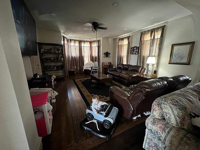 Photo of 301 W Benton St, Windsor, MO