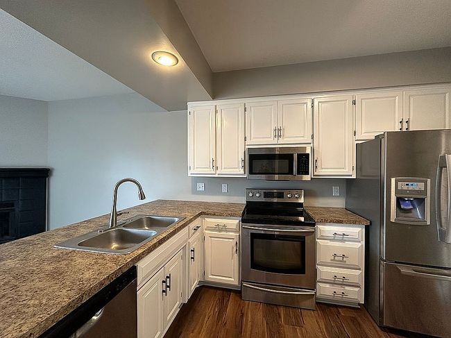 Photo of 8226 N Bradford Ct, Kansas City, MO