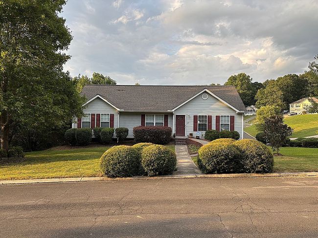 Photo of 219 Windbrook Dr